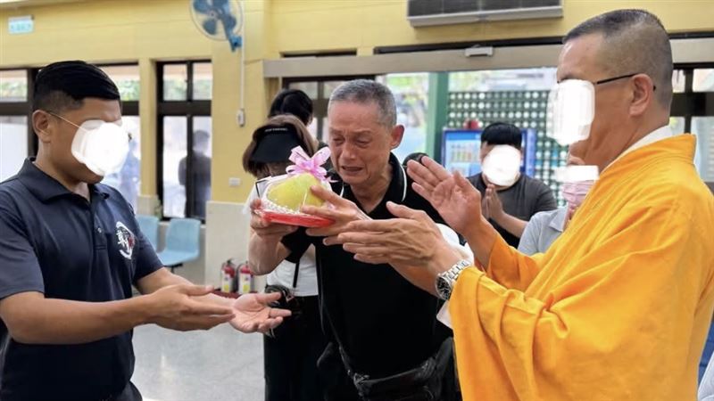 胞弟心梗猝逝家中 男星哭斷腸送最後一程