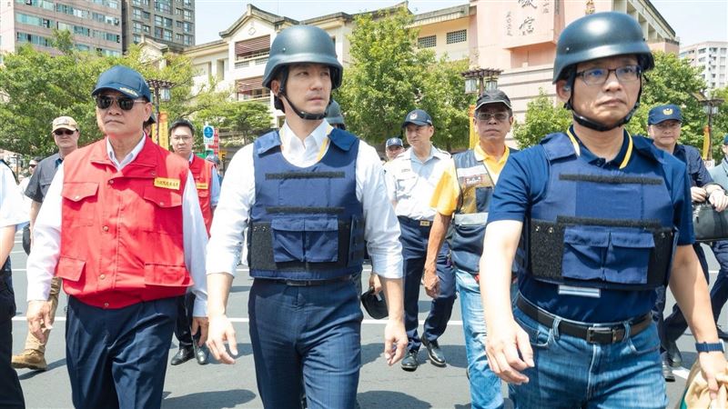 酸爆！律師：誰說蔣萬安不會空戰、沒人氣