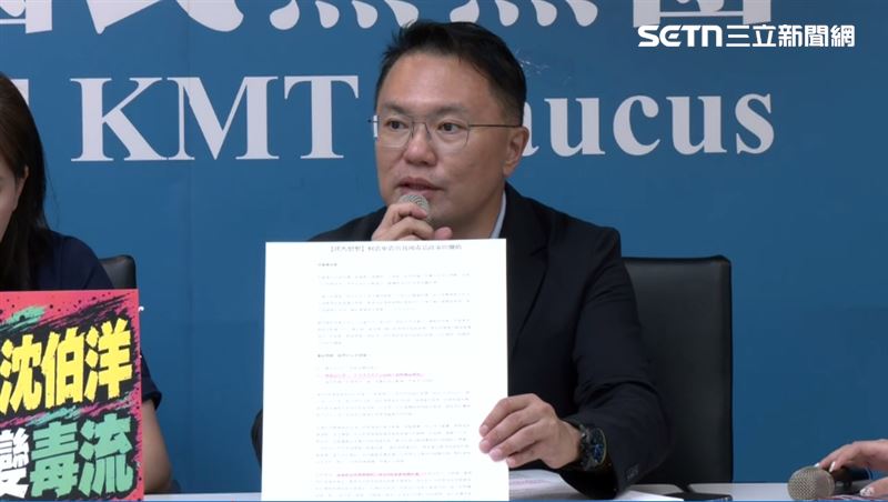 張斯綱指出,有網友在社群分享「留言製造程式」,寫代碼在蔣的社群文章中洗留言。(圖/翻攝畫面)