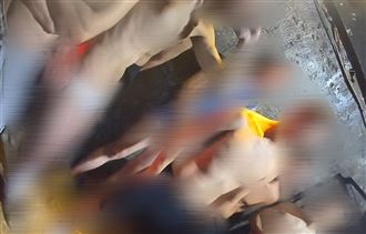 BDSM酒吧驚見保險套、裸上身男！畫面曝光