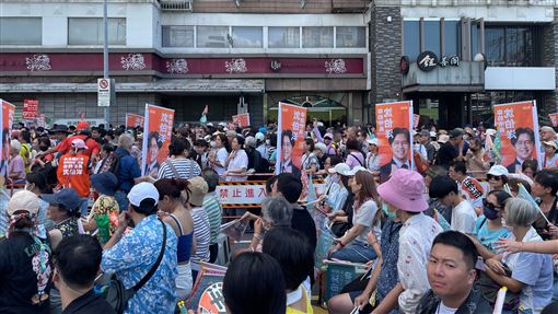 沈伯洋競總成立　3萬人擠爆畫面曝