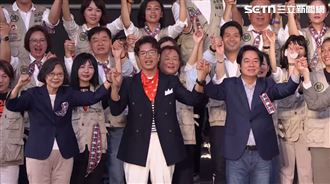 驚喜！蔡英文、賴清德牽手沈伯洋喊凍蒜
