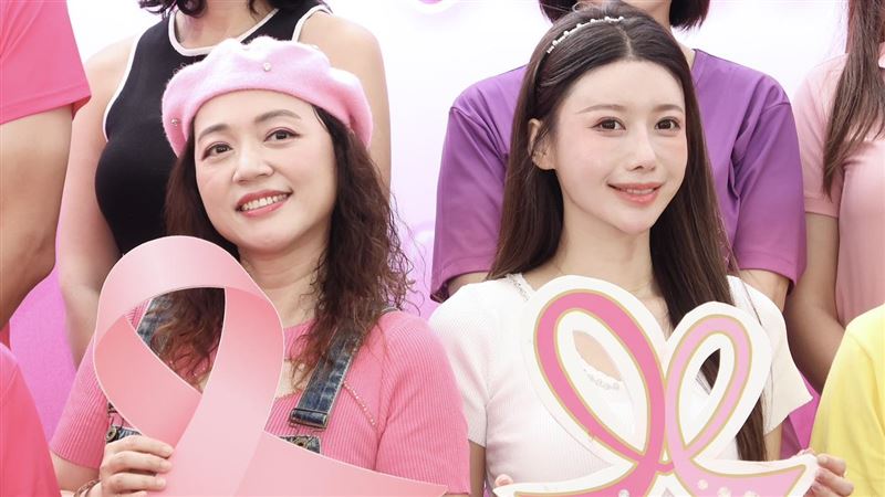 李雅英現身乳癌防治公益活動　粉絲全嗨翻