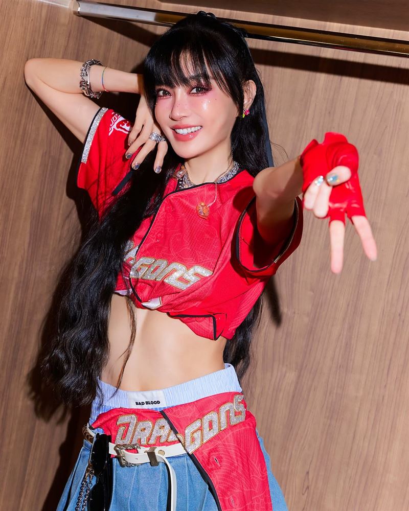 「電音女神」謝金燕近日驚傳病倒,今終於發聲。(圖/翻攝自Instagram@jeanniehsieh___bbb)