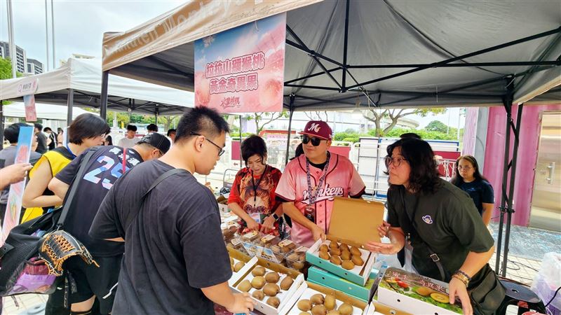 樂天水蜜桃趴變身「桃園農產趴」 行銷拉拉山奇異果