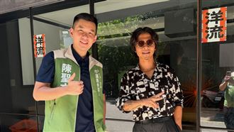 公司門口貼洋流海報！陳時中帥兒子曝光