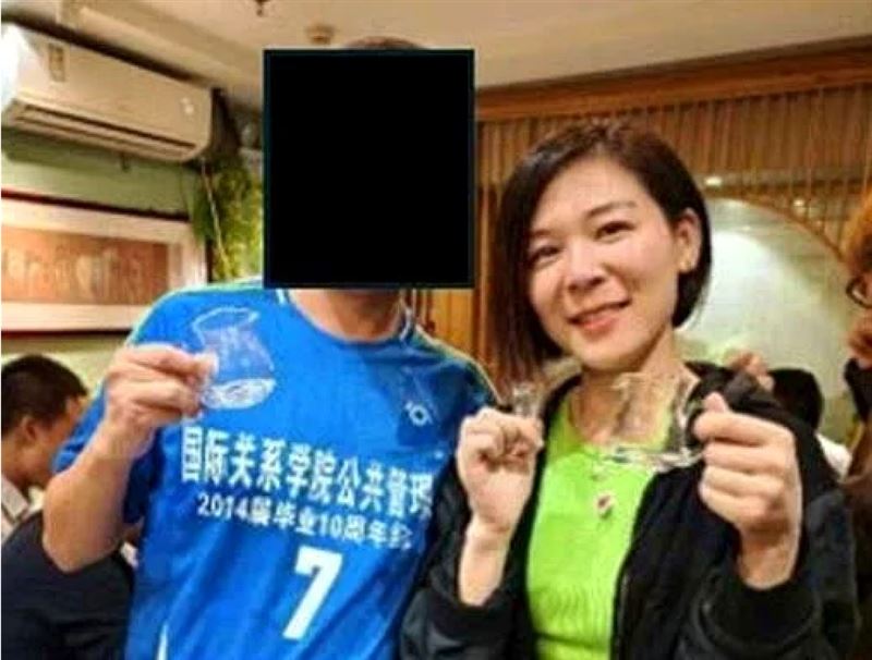張女面貌姣好，與中共官員過從甚密，而被吸收成為女間諜。（圖／翻攝FBI訴狀公開資料）