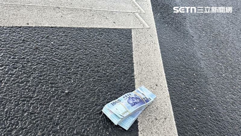 蕉農「20萬放車頂」飆國道　結局超狂