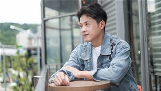 蔡康永慘被小粉紅出征　焦糖哥哥12字力挺