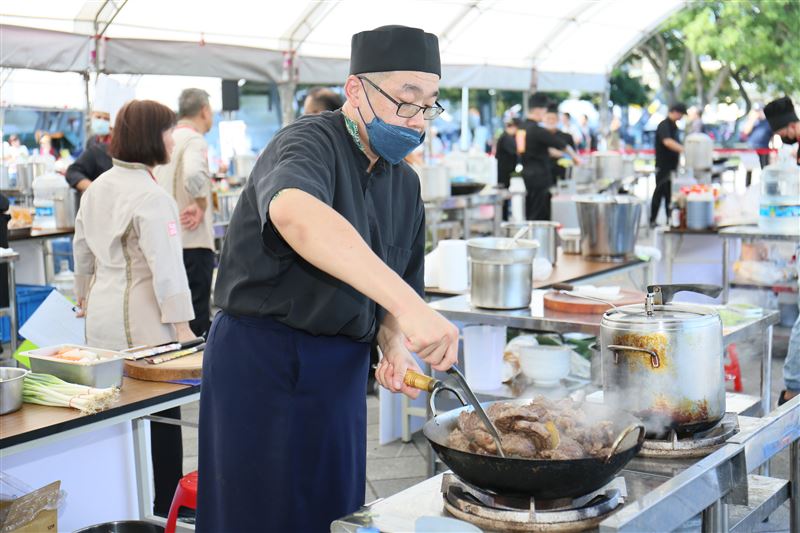 臺北國際牛肉麵節邀民眾到場感受競賽熱度，見證「臺灣牛肉麵王」誕生。（圖／臺北市商業處提供）