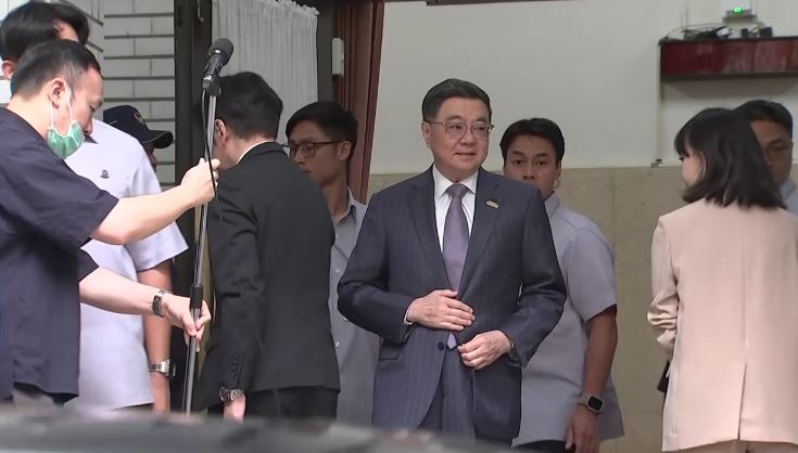 行政院長卓榮泰赴立法院備詢前受訪(圖/翻攝畫面)