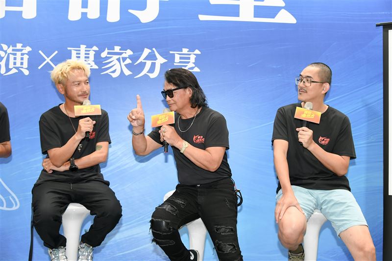 沈文程攜手外景綜藝玩家KID(林柏昇)及海鮮料理達人ELI,現身「2026 臺灣釣具博覽會」。(圖/三立提供)