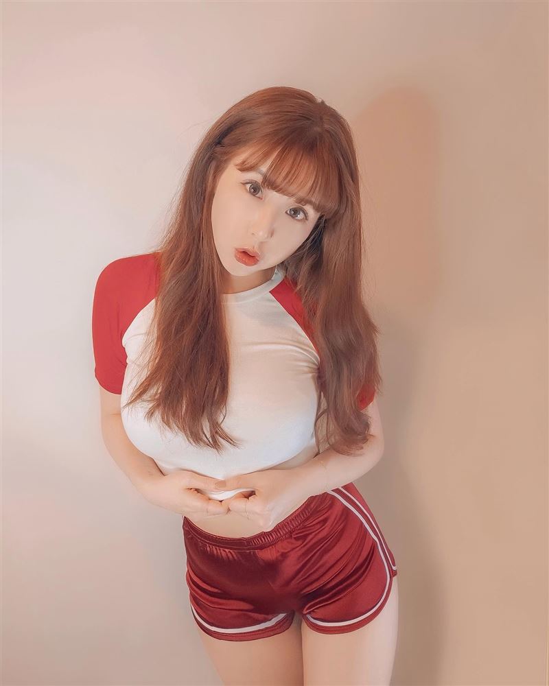 以《我愛黑澀會》出道的「黑Girl」成員MeiMei郭婕祈,近年鮮少公開露面。(圖/翻攝自臉書)