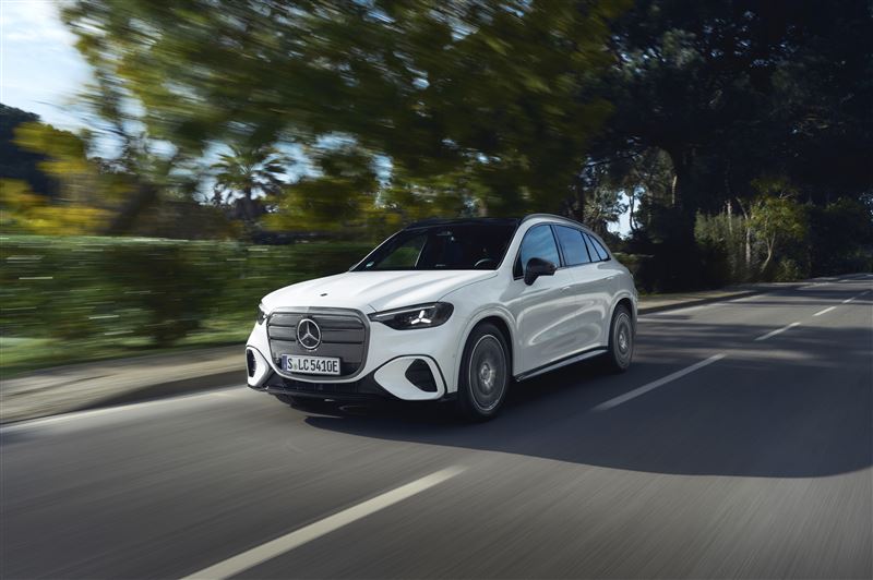 GLC 400 4MATIC electric最大輸出達489匹馬力。(圖/Mercedes-Benz提供)