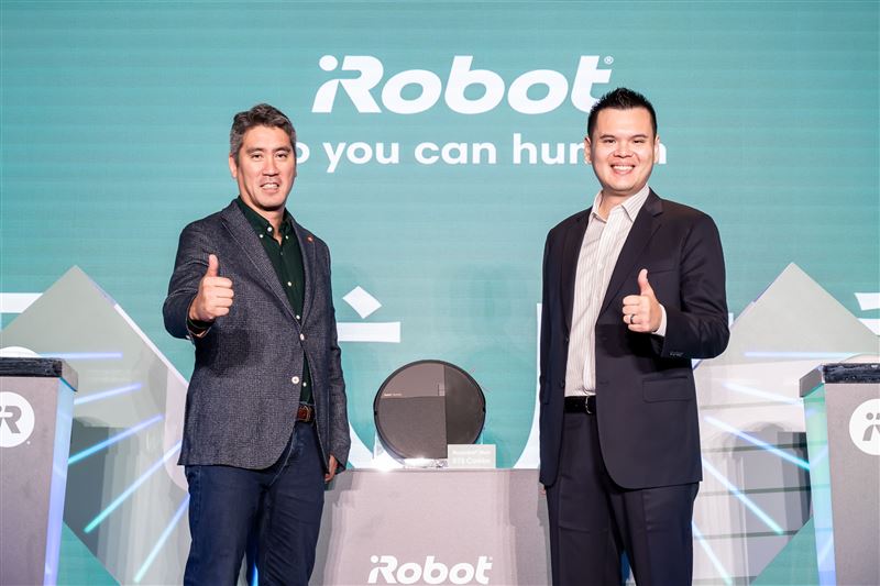 iRobot旗艦機型Roomba Max 875 Combo正式在台亮相。(圖/品牌業者提供)