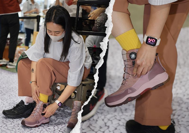 戶外用品展千人搶先體驗GORE-TEX霸道2.0雙旋扣登山鞋,單手或站立輕鬆即可輕鬆穿脫。(圖/品牌業者提供)