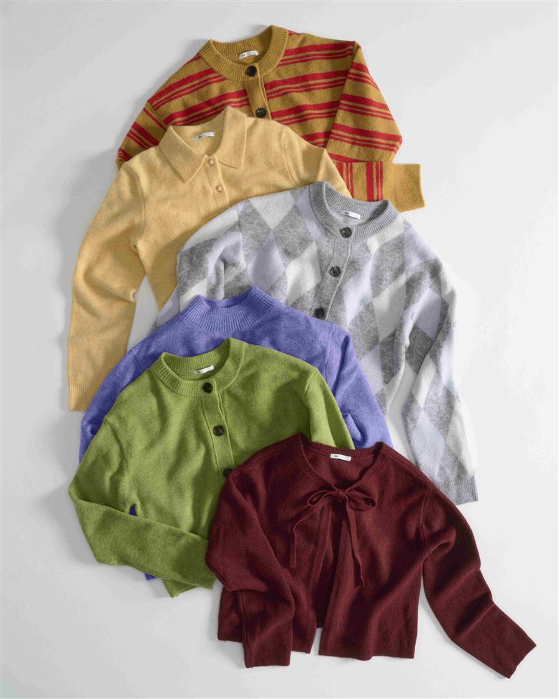 與其一次添購整季服裝,不如先從高穿搭率、能因應不同溫度與場合的針織外套與輪廓寬褲開始。(圖/品牌業者提供)