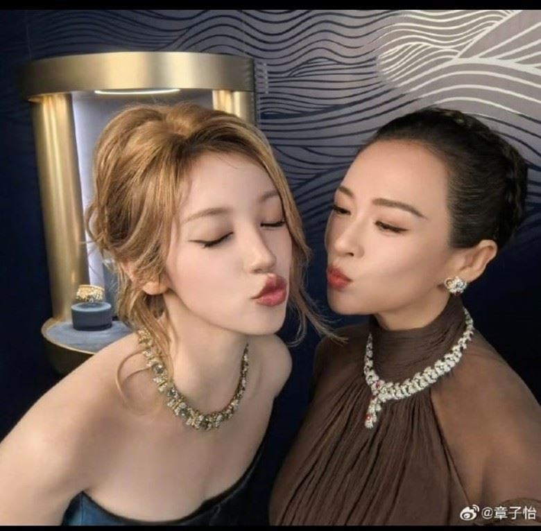 章子怡與雨琦工作場合一見如故,彼此逐漸熟識。(圖/翻攝自章子怡微博)