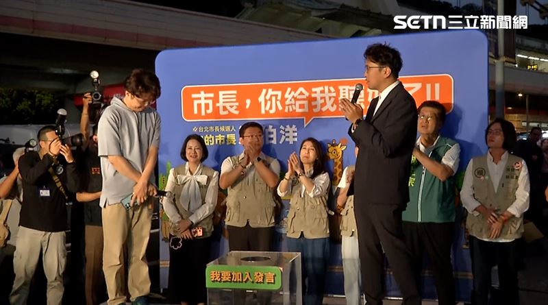 市民針對日前萬華分局搜索同志酒吧引發的執法爭議提問,沈伯洋正面回應並提出解方