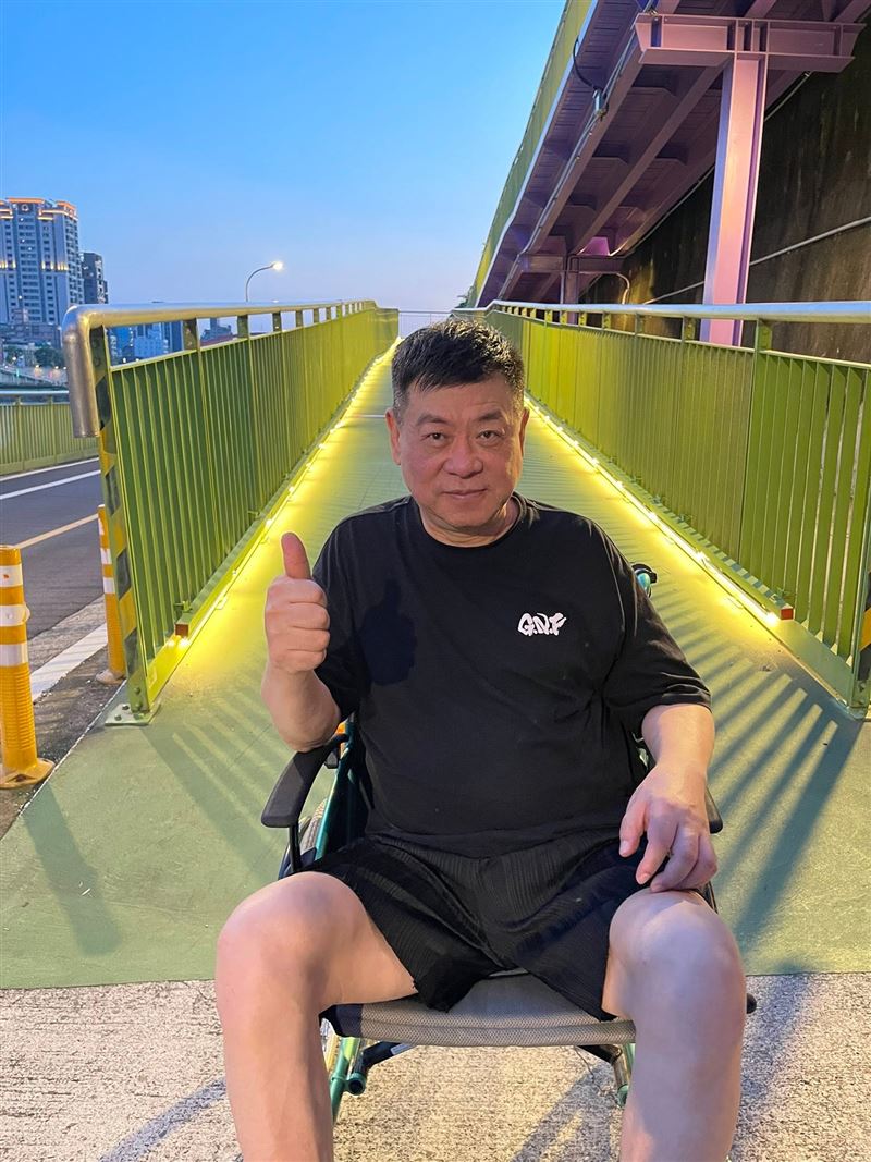 65歲王牌經紀人孫德榮近年健康狀況頻亮紅燈。(圖／翻攝自臉書）