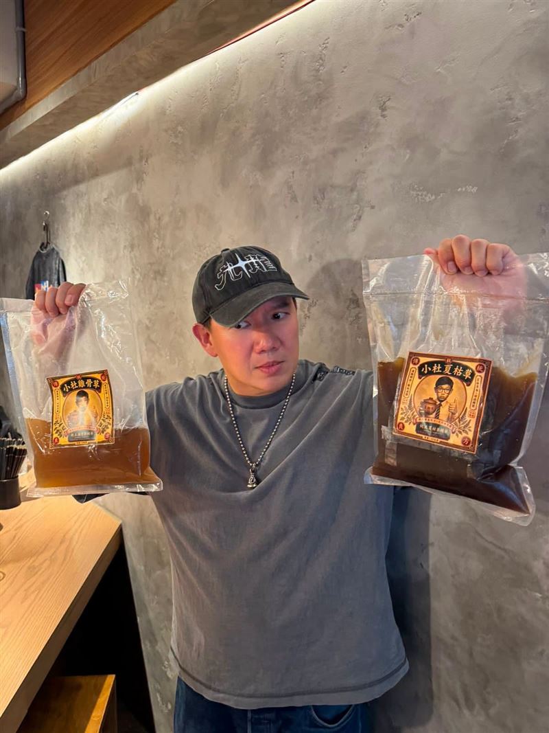 杜汶澤坦言，這12年來自己的生活並沒有因此過不下去。(圖／翻攝自臉書）
