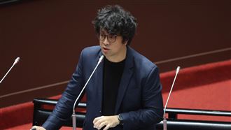 自製沈伯洋質詢逐字稿　北市醫爆被查水表