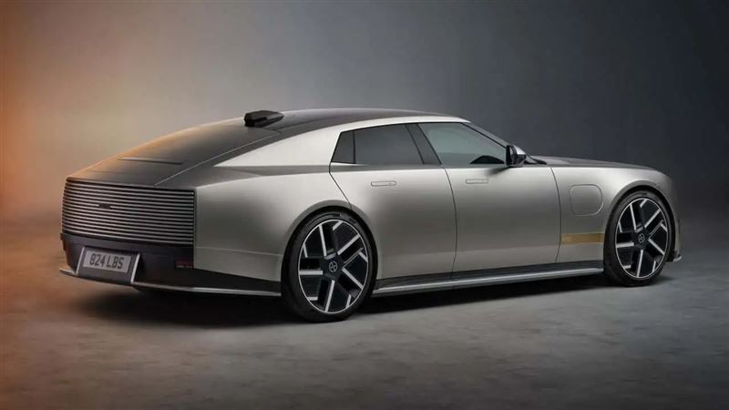 Type 01成為捷豹有史以來馬力最強的公路跑車。(圖/翻攝JLR網站)