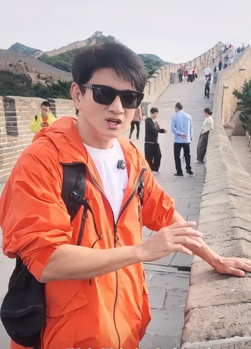 吳奇隆曬出登長城影片。(圖/翻攝自微博)