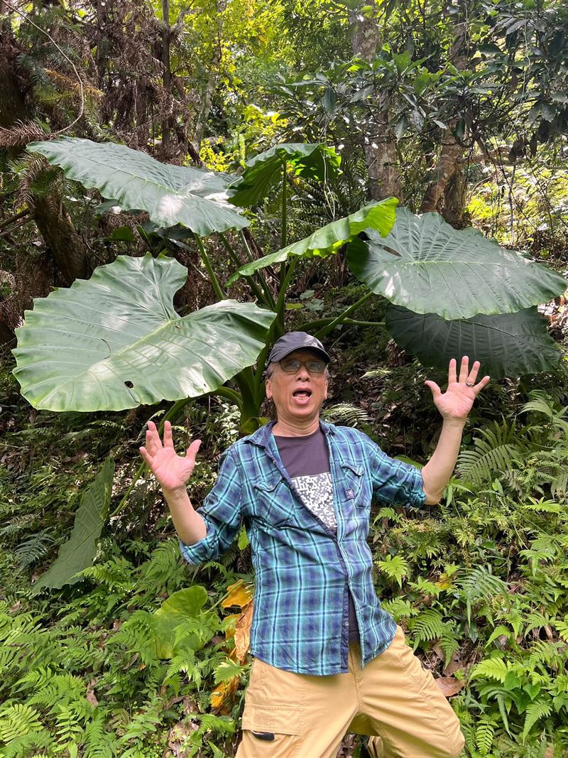 苦苓透露,當年《康熙來了》正當紅時,蔡康永曾私下告訴他:「其實我並不喜歡自己做的節目。」(圖/翻攝自臉書)