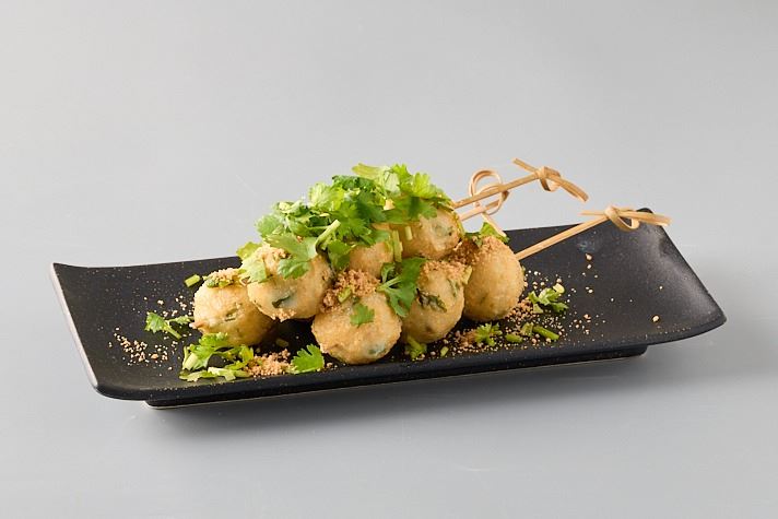 和牛涮「香菜燒」自助吧期間限定供應。(圖/王品集團提供)
