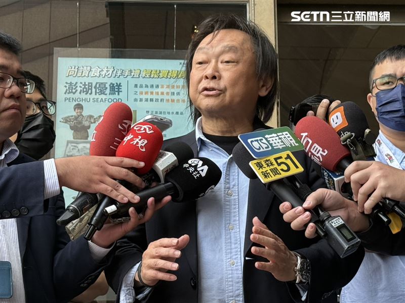 民進黨立委王世堅出席中常會前受訪（圖／記者劉秀敏攝影）