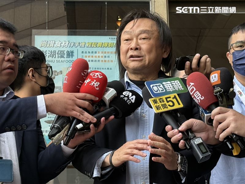 民進黨立委王世堅出席中常會前受訪（圖／記者劉秀敏攝影）