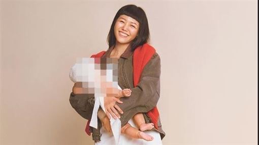 備孕5年當媽　女星見女兒結晶尿道歉哭了