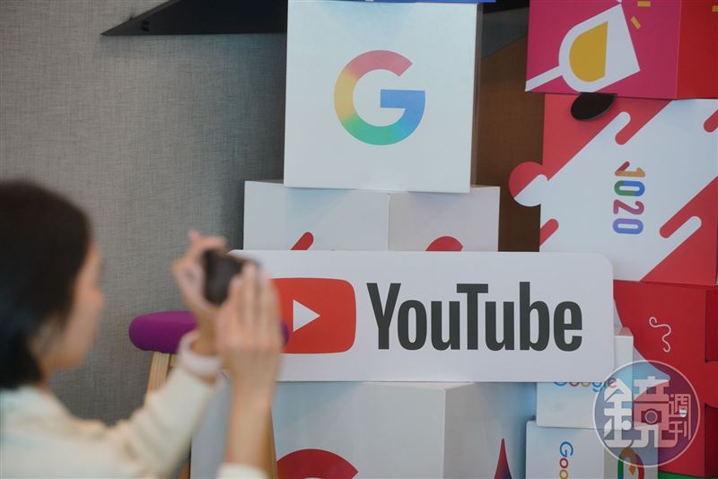訂閱YouTube Premium方案的用戶近期傳出「非同住」者收到官方通知即將停權