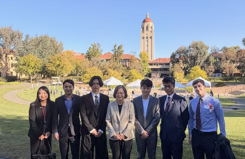 蔡英文史丹佛大學掀旋風前總統蔡英文參觀史丹佛大學成為校園焦點。（圖／中央社）