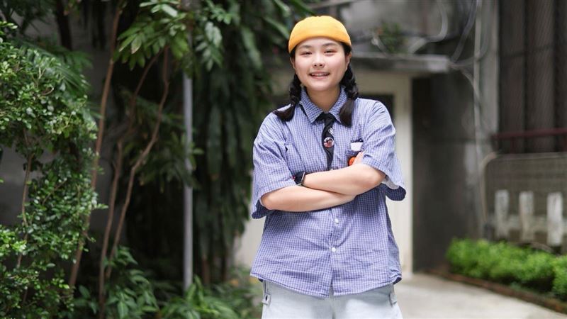 獨／叫賣山豬肉　山豬妹轉戰藝人月收曝光