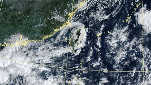 雙十連假回暖！高溫飆34度　這天開始下雨