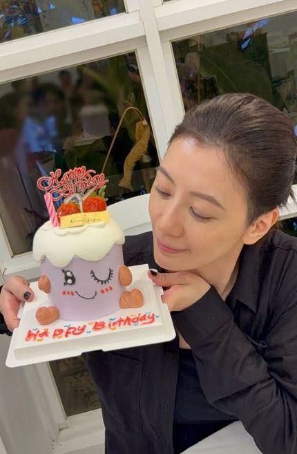 迎來52歲生日，賈靜雯真情寫下「我很快樂」，感謝生命中陪伴的家人與過客。（圖／翻攝自IG @alyssachia）