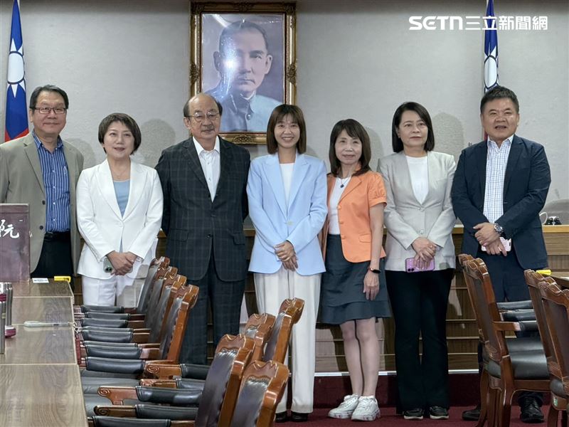 立法院司法法制委員會召委由民進黨立委張雅琳、民眾黨立委陳昭姿擔任(圖/記者劉秀敏攝影)