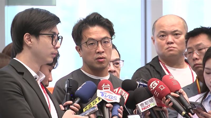 蔣萬安拋松機遷移　沈伯洋：可來辯論這題