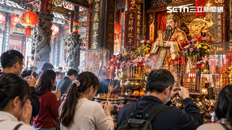 雙十節也是文財神比干誕辰，命理師指出，比干屬正財神，求正財包括「長期投資、職場實幹家、協槓青年」都適合拜。（AI示意／記者陳韋帆製）