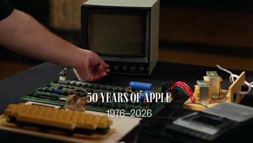 蘋果「祖師爺」Apple-1拍賣價飆2500萬！