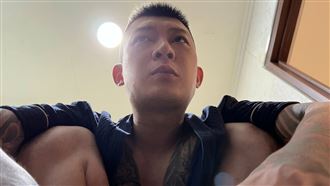上廁所一定蹲的！鳳梨無奈：不然會沾到水
