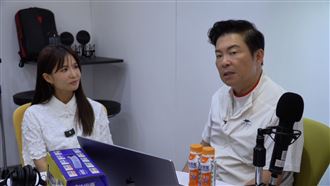 因為王偉忠棄主播當諧星　女星媽媽氣炸