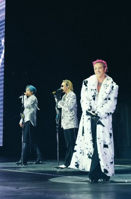 韓團BIGBANG時隔9年展開全新巡演,今(9)晚6點正式攻上台北大巨蛋開唱。(圖/翻攝自IG @__youngbae__)