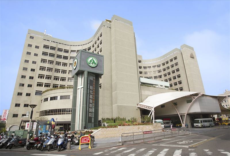 彰化基督教醫院前院長郭守仁等人涉採購弊案,由美女主任檢察官李秀玲負責偵辦