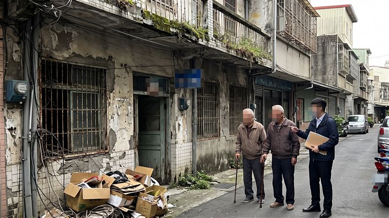 高雄市一對兄弟獲阿姨立遺囑遺贈房產,但為防變賣,遺囑要求兩人將房產互相信託管理50年。(示意圖/AI製圖)