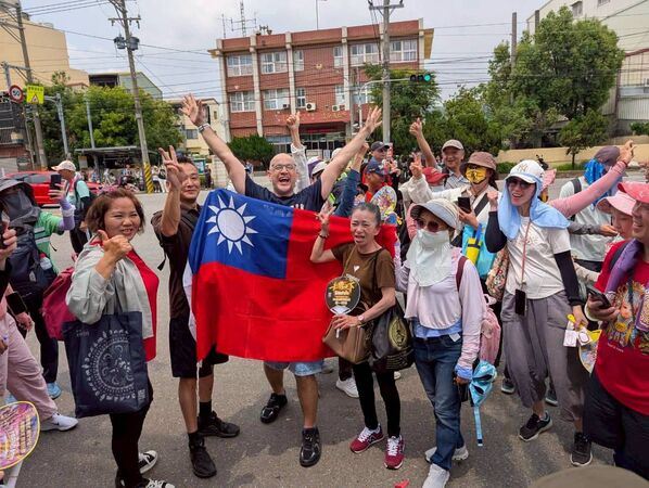 吳鳳今年也開心迎來在台灣的第20個國慶日。(圖/翻攝自臉書)