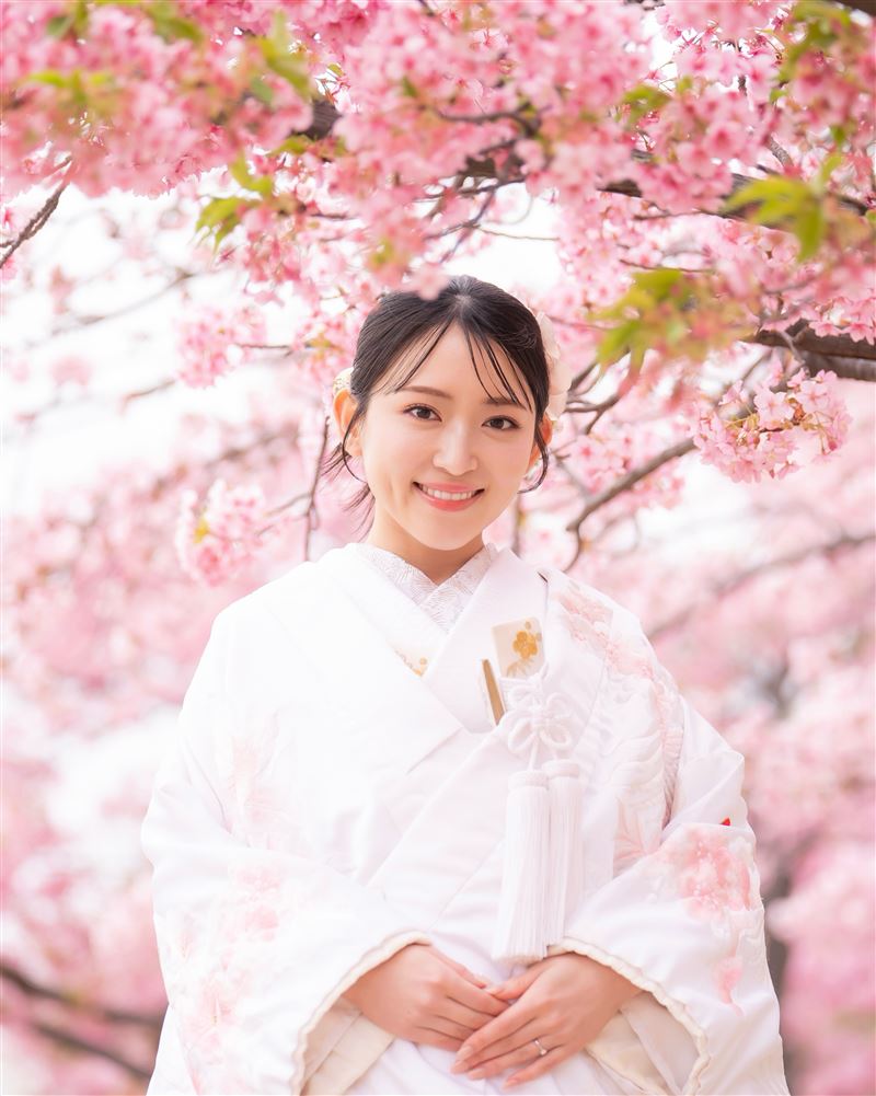 AKB48 前成員、女星內田真由美宣布結婚喜訊。(圖/翻攝自IG @mayumi_mmm_)