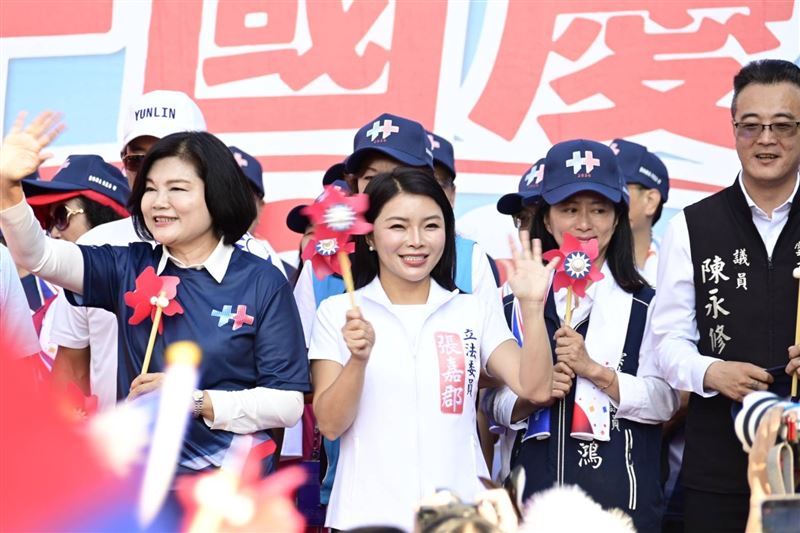 今天是雙十國慶,雲林縣長候選人、立委張嘉郡今(10)日出席雲林縣政府與斗六市公所舉辦的「2026雙十國慶齊步GO」升旗健走活動。(圖/翻攝畫面)